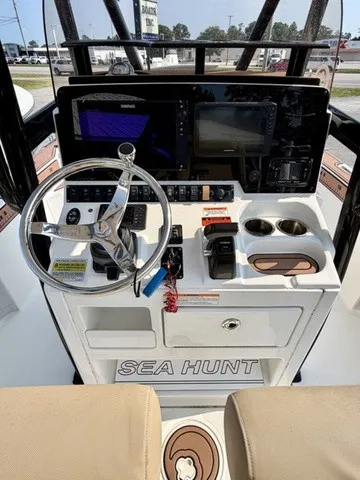 Slide: The Image of Sea Hunt BX 25 BR 2017 - 6