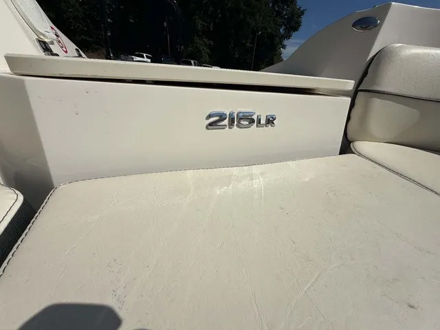 Slide: The Image of Stingray 215 LR 2020 - 20