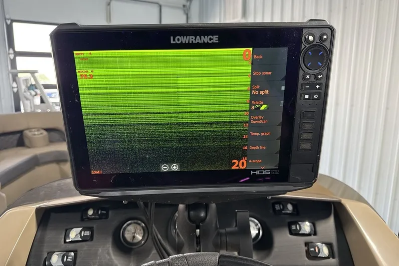 Slide: The Image of Lowrance sonar display on 2022 Bennington 25 LSAPG boat dashboard. - 15