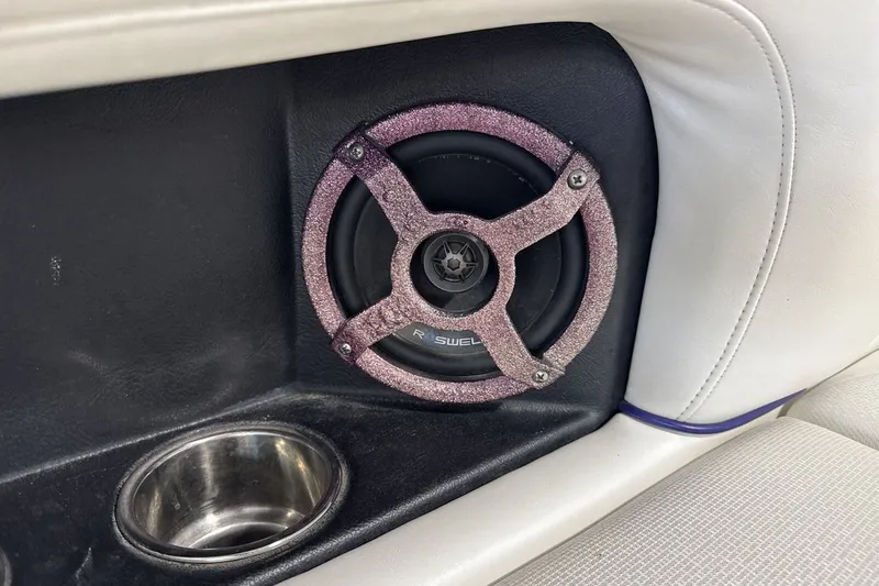 Slide: The Image of Speaker with pink grille in 2016 Moomba Mojo boat interior. - 23