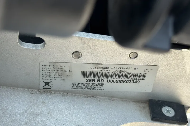 Slide: The Image of Label on Minn Kota trolling motor, model 1358922, serial number U062MK02349, produced in 2020. - 20