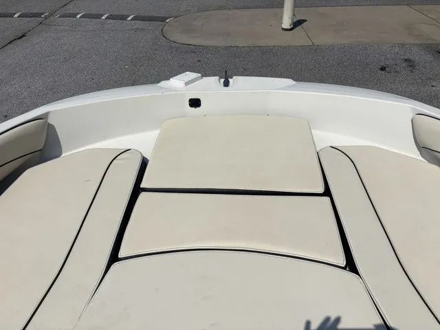 Slide: The Image of Stingray 206CC W/ Suzuki 150 HP - 4-Stroke Engine 2017 - 60