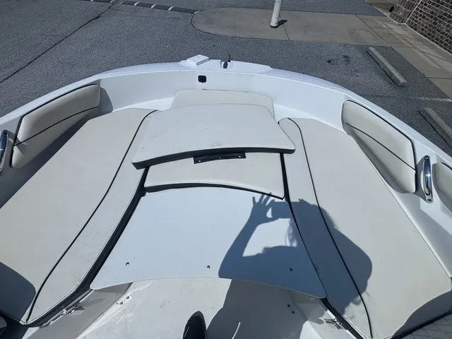 Slide: The Image of Stingray 206CC W/ Suzuki 150 HP - 4-Stroke Engine 2017 - 49