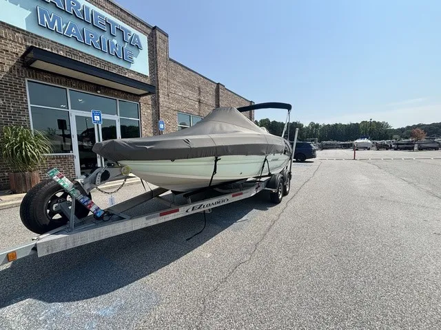 Slide: The Image of Stingray 206CC W/ Suzuki 150 HP - 4-Stroke Engine 2017 - 15