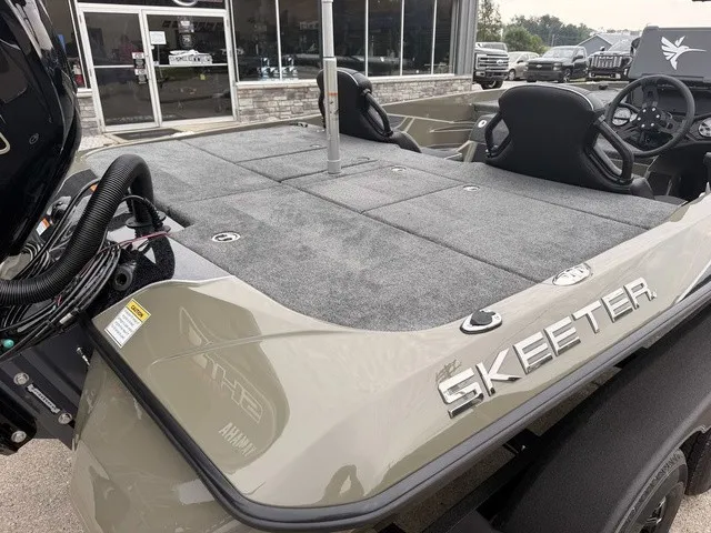 Slide: The Image of Skeeter ZXE20 2027 - 4