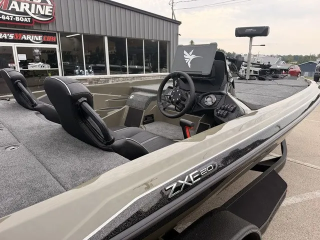 Slide: The Image of Skeeter ZXE20 2027 - 5