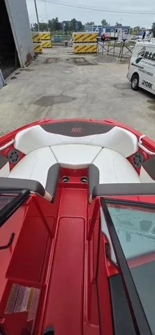 Slide: The Image of MasterCraft NXT20 2016 - 7
