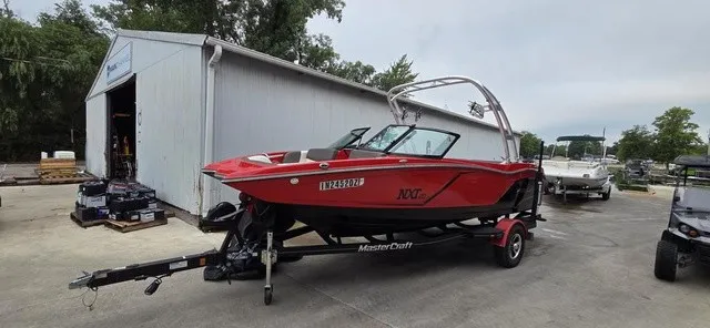 The Image of MasterCraft NXT20 2016 - 1