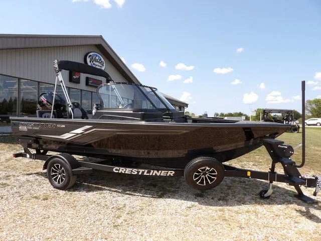 The Image of Crestliner 1850 Fish Hawk 2026 - 1