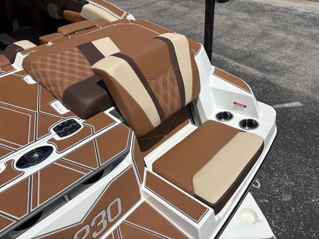 Slide: The Image of Malibu M230 2027 - 16