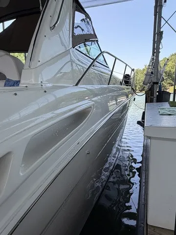 Slide: The Image of Sea Ray 380 Sundancer 1999 - 9
