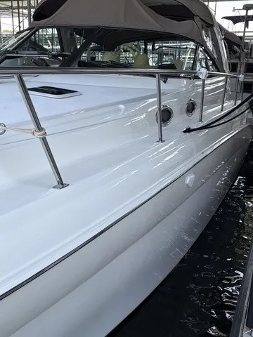Slide: The Image of Sea Ray 380 Sundancer 1999 - 2