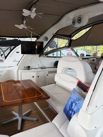 Slide: The Image of Sea Ray 380 Sundancer 1999 - 11