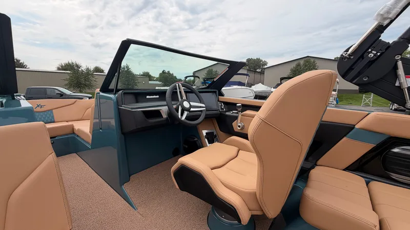 Slide: The Image of MasterCraft XT22 2027 - 51