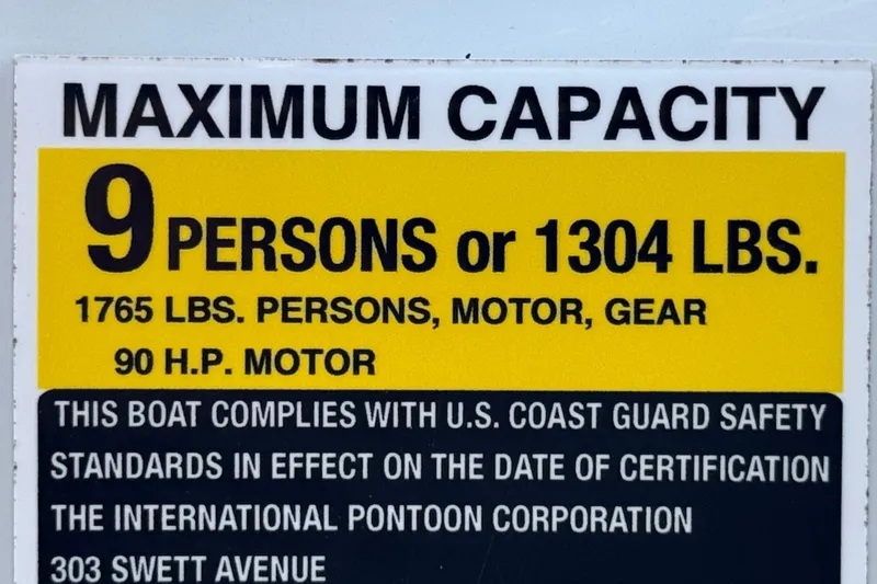 Slide: The Image of 2024 Lexington Emerg 17 Palm Breeze boat capacity label: 9 persons or 1304 lbs, 90 HP motor. - 26