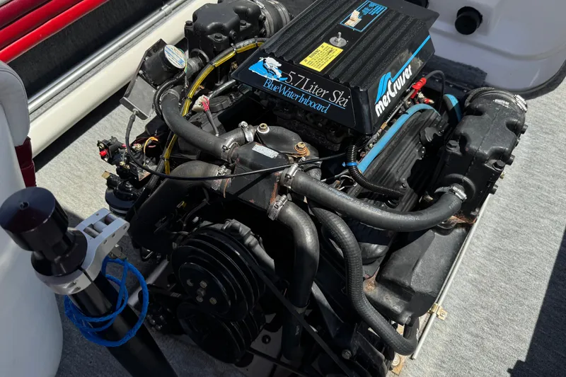 Slide: The Image of 1991 Ski Supreme MS Tournament Series boat engine, 5.7-liter MerCruiser inboard motor. - 11