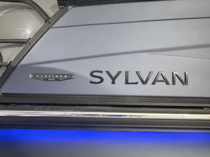 Slide: The Image of Sylvan G5 CLZ DH Arch Tritoon 2026 - 34