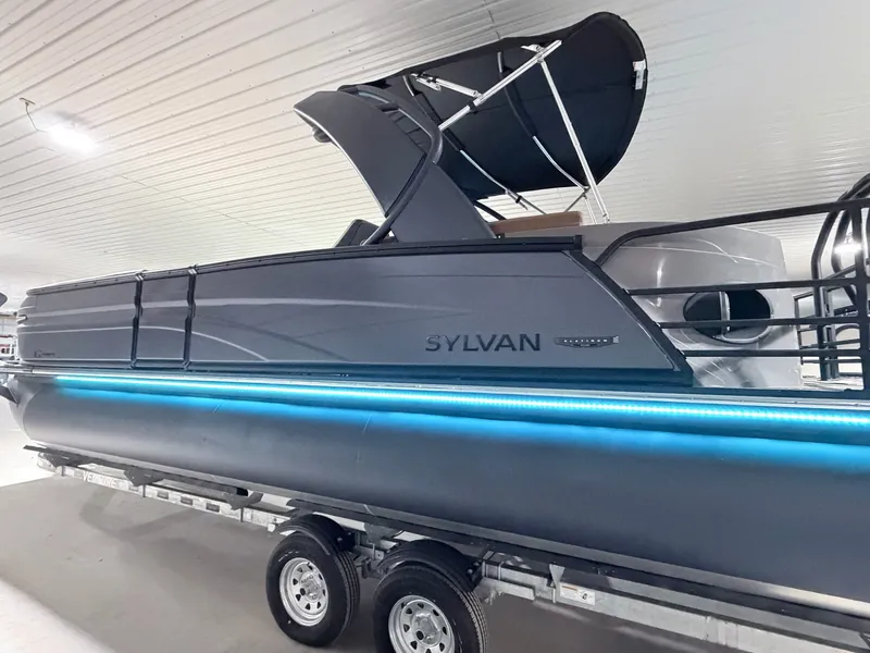 Slide: The Image of Sylvan G5 CLZ DH Arch Tritoon 2026 - 36