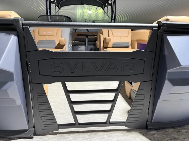 Slide: The Image of Sylvan G5 CLZ DH Arch Tritoon 2026 - 44