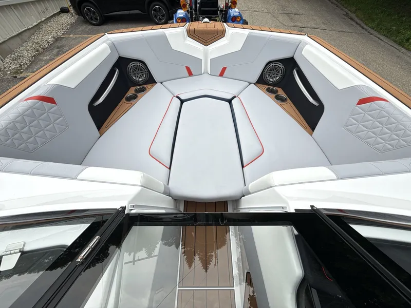 Slide: The Image of Nautique Super Air Nautique GS24 2027 - 17