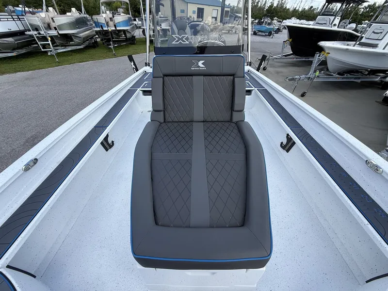 Slide: The Image of Xpress X23 Bay Lounge 2027 - 9