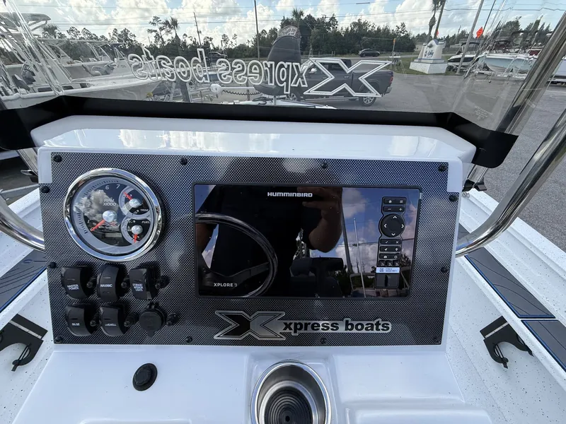 Slide: The Image of Xpress X23 Bay Lounge 2027 - 10