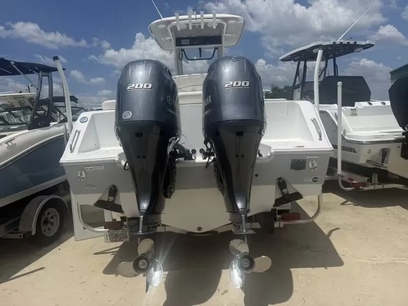 Slide: The Image of Sea Hunt Ultra 275SE 2023 - 5