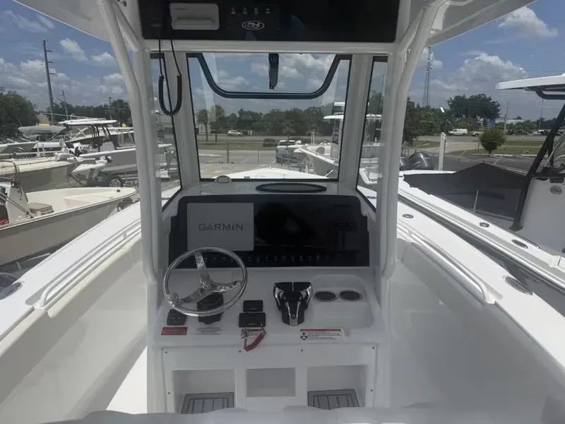 Slide: The Image of Sea Hunt Ultra 275SE 2023 - 10