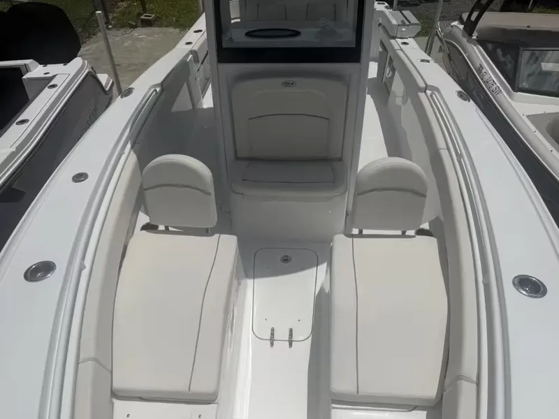 Slide: The Image of Sea Hunt Ultra 275SE 2023 - 15