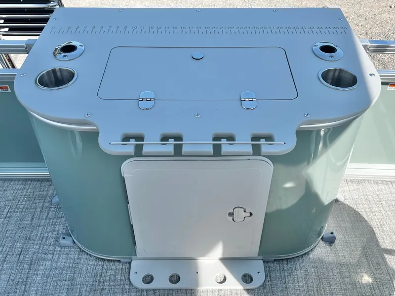 Slide: The Image of Avalon Venture 85 23' Rear Fish Triple-Toon 2027 - 18