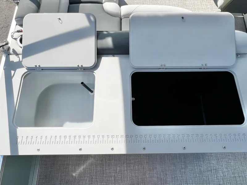 Slide: The Image of Avalon Venture 85 23' Rear Fish Triple-Toon 2027 - 21