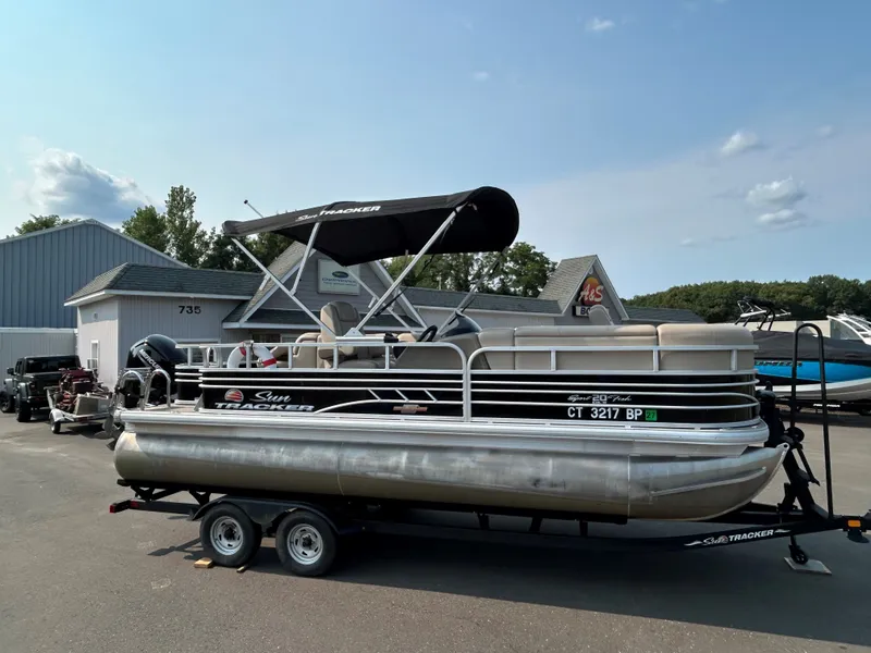 The Image of Sun Tracker SportFish 20 DLX 2023 - 1