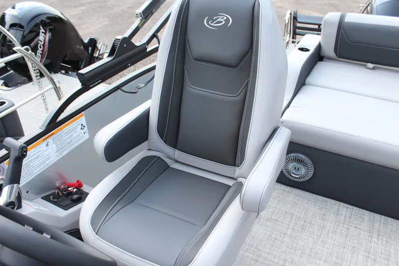 Slide: The Image of Barletta Cabrio C22U 2027 - 11
