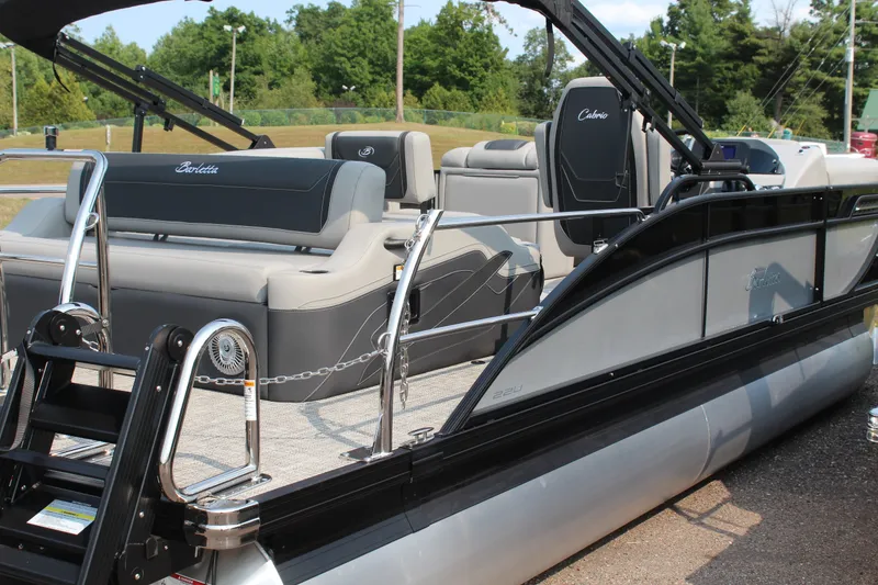 Slide: The Image of Barletta Cabrio C22U 2027 - 5