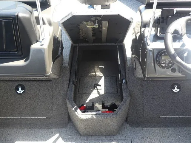 Slide: The Image of Tracker Targa V-18 Combo 2021 - 21