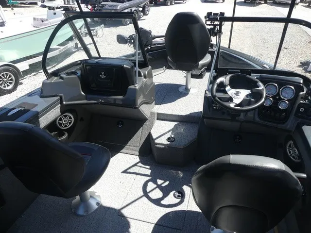 Slide: The Image of Tracker Targa V-18 Combo 2021 - 16