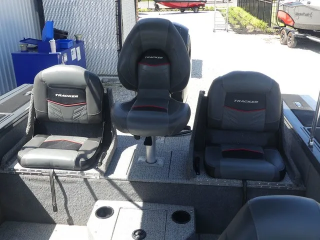 Slide: The Image of Tracker Targa V-18 Combo 2021 - 14