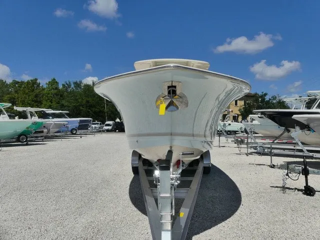Slide: The Image of Scout 305 LXF 2023 - 3