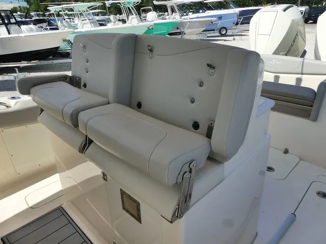 Slide: The Image of Scout 305 LXF 2023 - 11