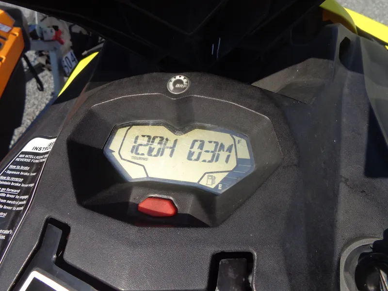 Slide: The Image of Sea-Doo Spark™ 3up 900 H.O. ACE™ iBR Convenience Package 2015 - 21