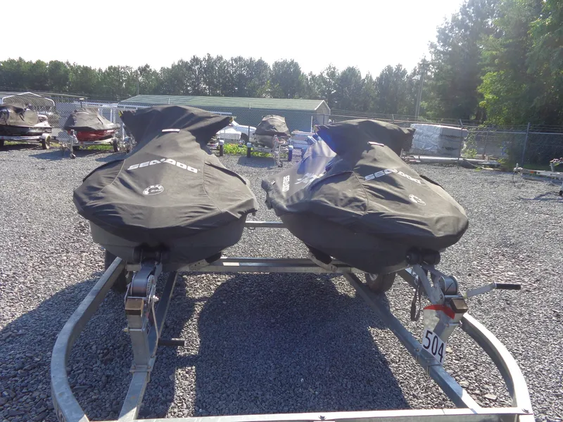 Slide: The Image of Sea-Doo Spark™ 3up 900 H.O. ACE™ iBR Convenience Package 2015 - 35