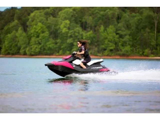 Slide: The Image of Sea-Doo Spark™ 3up 900 H.O. ACE™ iBR Convenience Package 2015 - 45