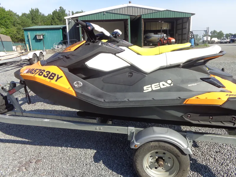 Slide: The Image of Sea-Doo Spark™ 3up 900 H.O. ACE™ iBR Convenience Package 2015 - 2