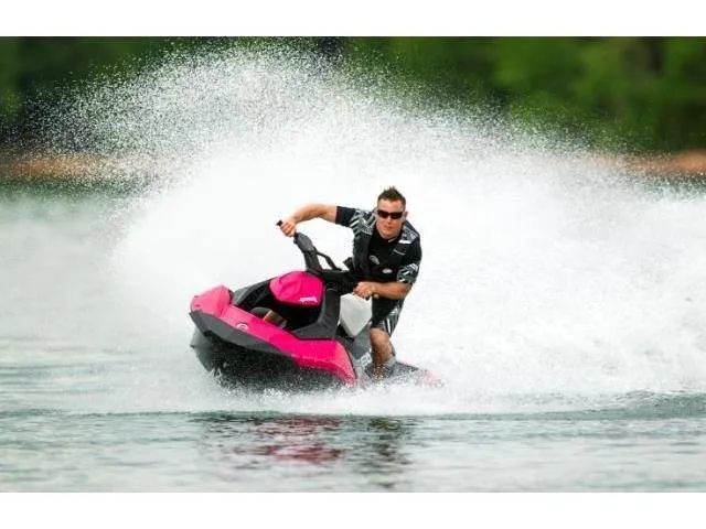 Slide: The Image of Sea-Doo Spark™ 3up 900 H.O. ACE™ iBR Convenience Package 2015 - 44