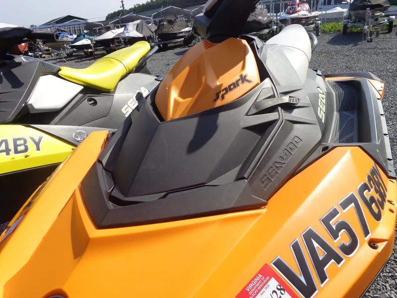 Slide: The Image of Sea-Doo Spark™ 3up 900 H.O. ACE™ iBR Convenience Package 2015 - 24
