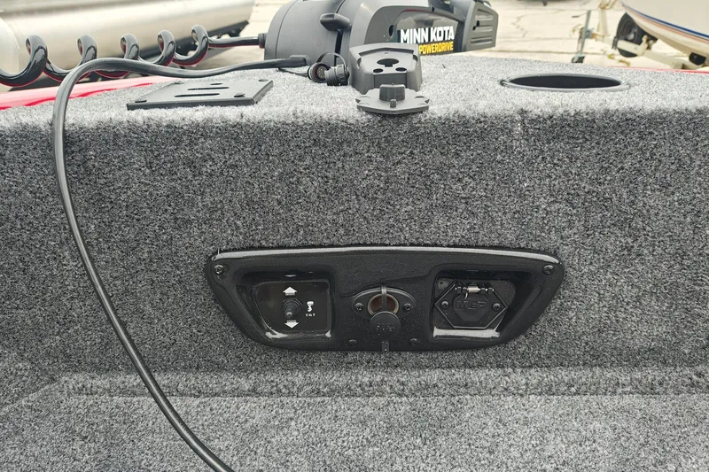 Slide: The Image of Control panel on 2026 Tracker Pro Guide V-175 WT boat with Minn Kota PowerDrive. - 18