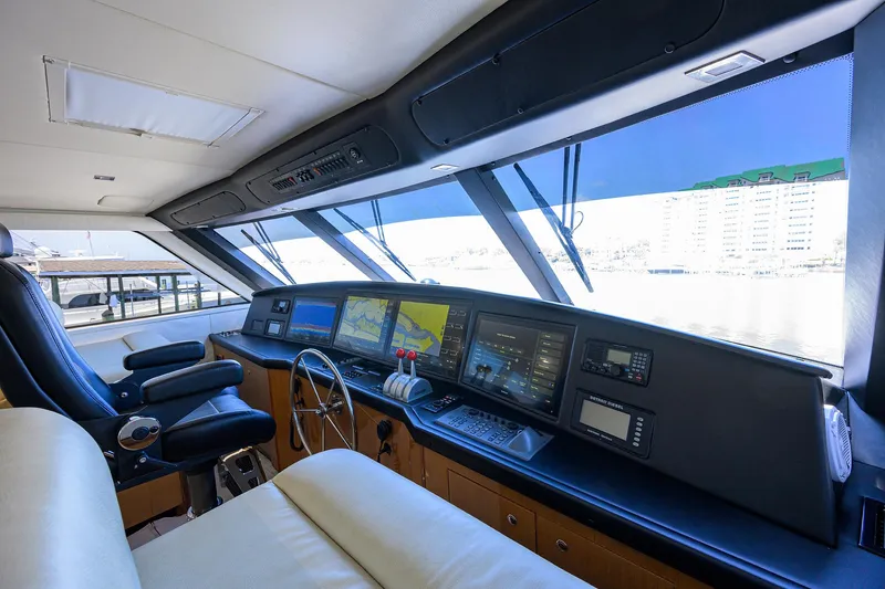 Slide: The Image of Viking 65 Enclosed Bridge w/Tower 2004 - 61