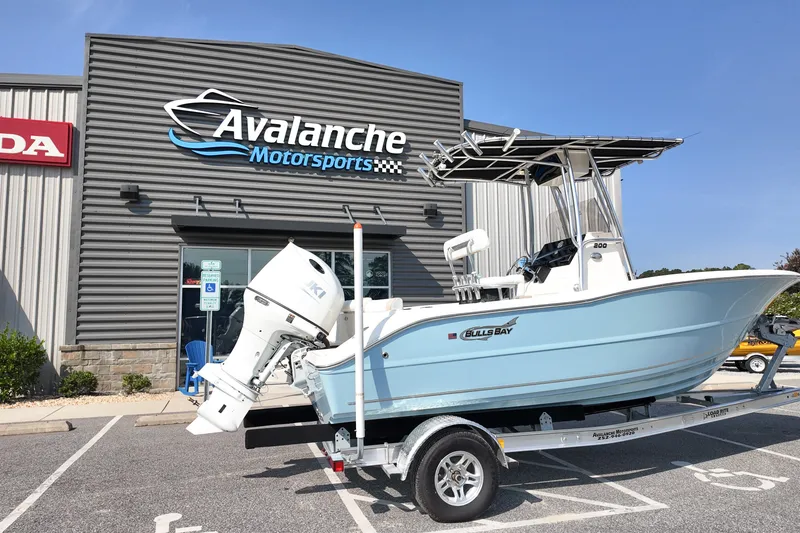 The Image of 2027 Bulls Bay 200 Center Console boat on trailer at Avalanche Motorsports. - 1