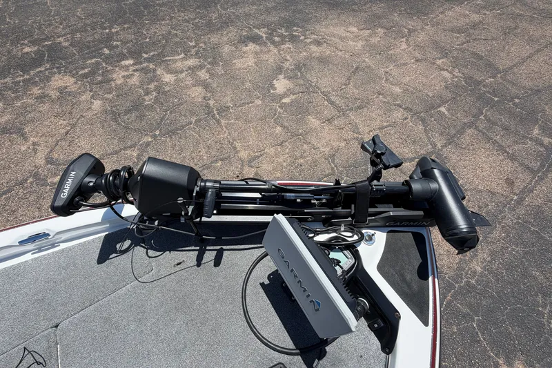 Slide: The Image of 2008 Skeeter SX190 boat with Garmin trolling motor on deck. - 13
