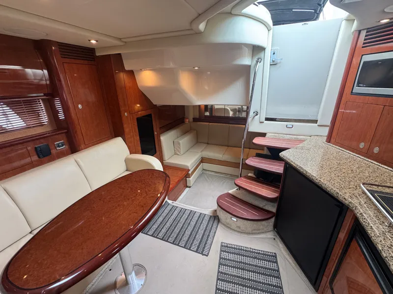 Slide: The Image of Sea Ray 40 Sundancer 2006 - 18